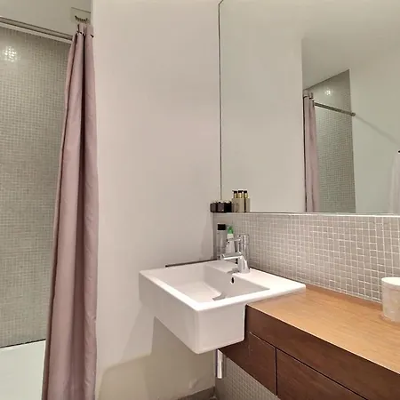 - Louvre & Rivoli Apartmán Paříž